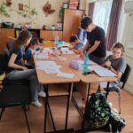 „Educația deschide uși”: campanie de solidaritate pentru 50 de copii vulnerabili din Timișoara. Ce p...