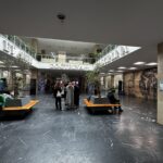 Inovație în educație: La UVT, cursurile-eveniment și metodologiile IT transformă studenții germanișt...