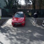 Sancționați pentru că au blocat accesul auto