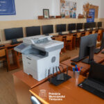 Continuă investițiile în educație: echipamente noi pentru laboratoare și cabinetele școlare