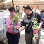 Flori plantate împreună, într-o zi dedicată comunității și incluziunii, la Complexul Podul Lung/Foto