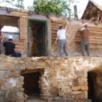 Muzeul Satului Bănățean Timișoara începe translocarea unei case tradiționale din localitatea Gârlișt...