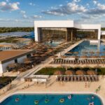 Aquapark cu apă termală, tobogane și SPA, la Sânnicolau Mare